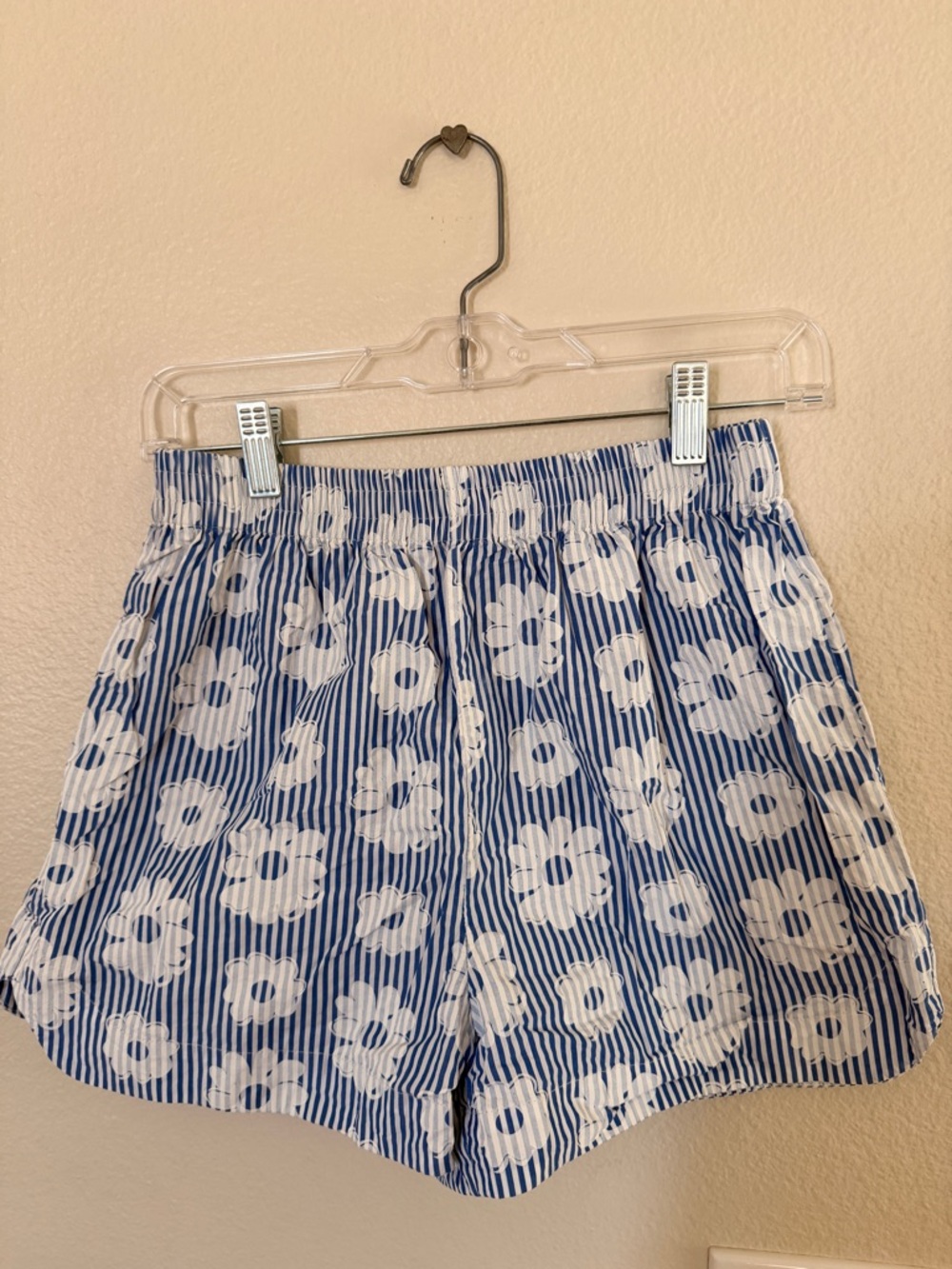 WHIT Blue & White Floral Stripe Women's Shorts
